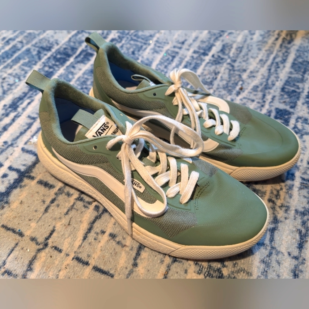 Green and Cream/White EXO - UltraRange Vans with ultra cush soles